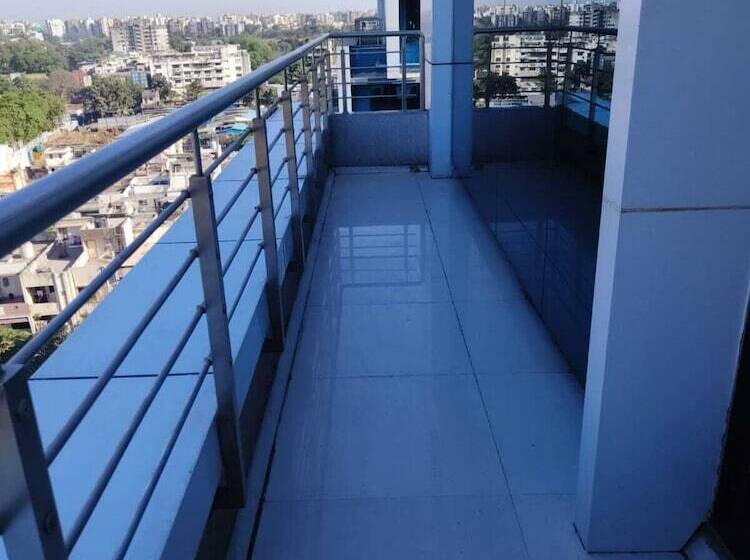 Отель Ramee International Surat