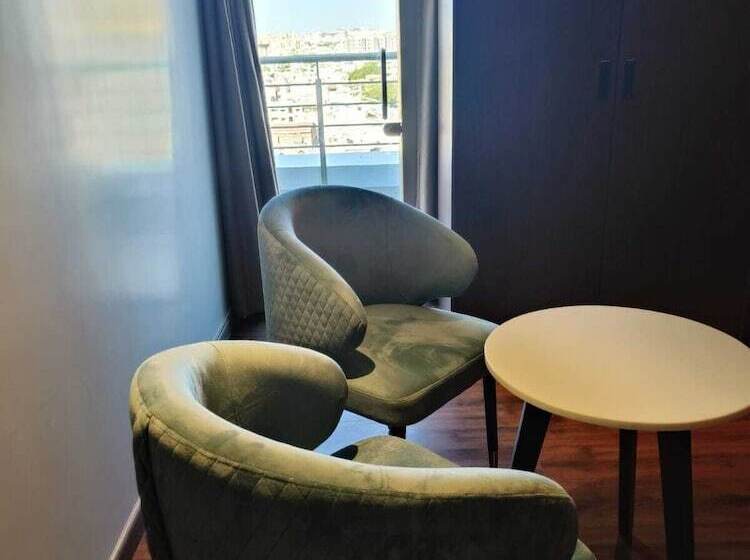 Отель Ramee International Surat