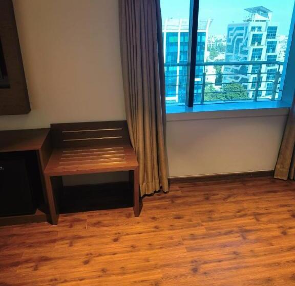 Отель Ramee International Surat