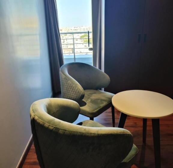 Отель Ramee International Surat