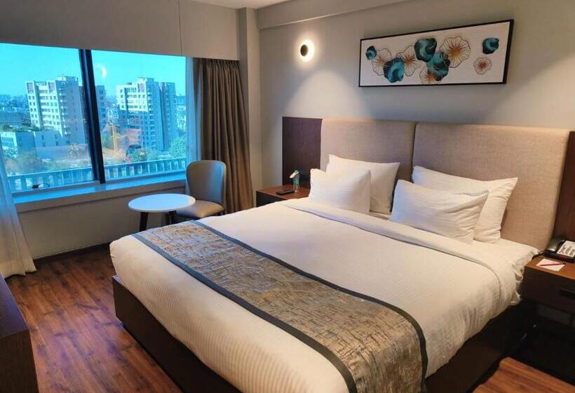 Отель Ramee International Surat