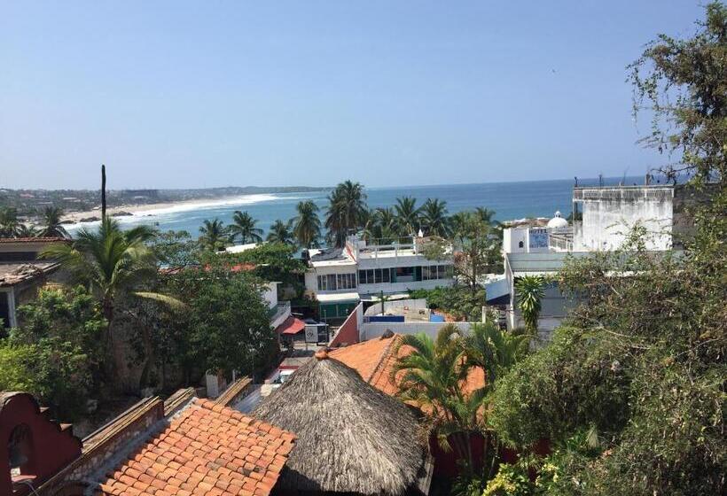 ホテル Rancho Escondito