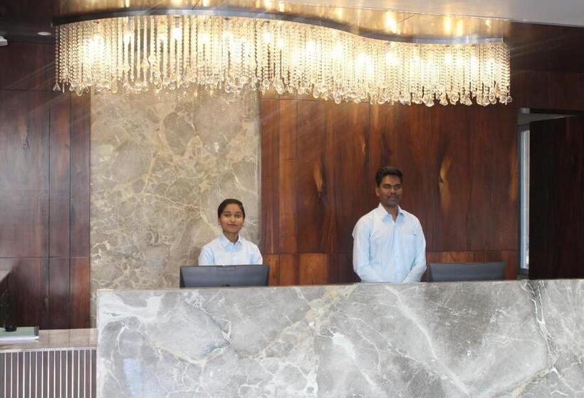 فندق Rudra Royals