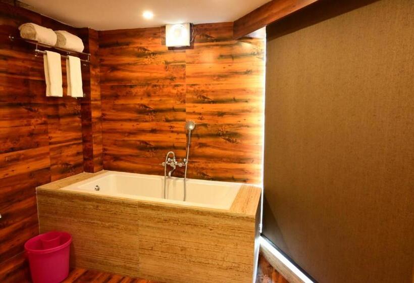 호텔 Silkhouse Premier