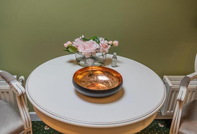 Отель Sir Luxury Boutique