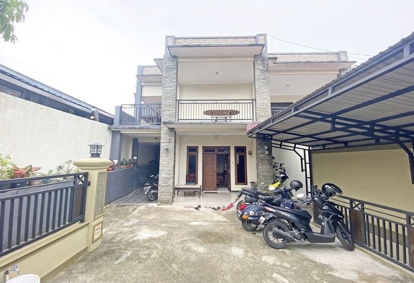 Отель Spot On 92042 Sumber Rejo Homestay