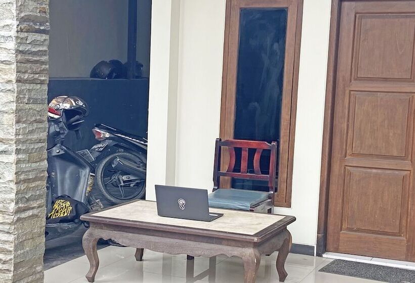 Отель Spot On 92042 Sumber Rejo Homestay