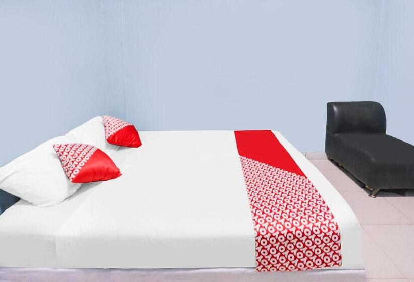 בית מלון כפרי Spot On 92072 Restu Ibu Homestay Syariah