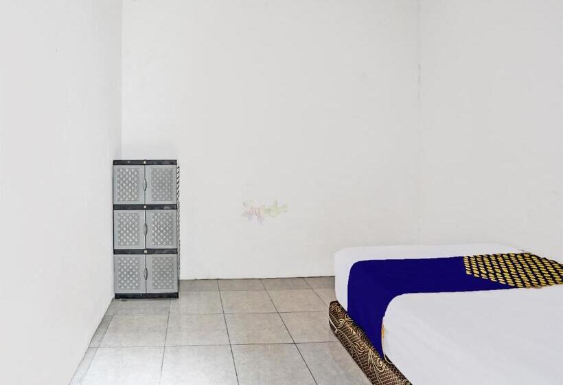 בית מלון כפרי Spot On 92086 Fun Guesthouse