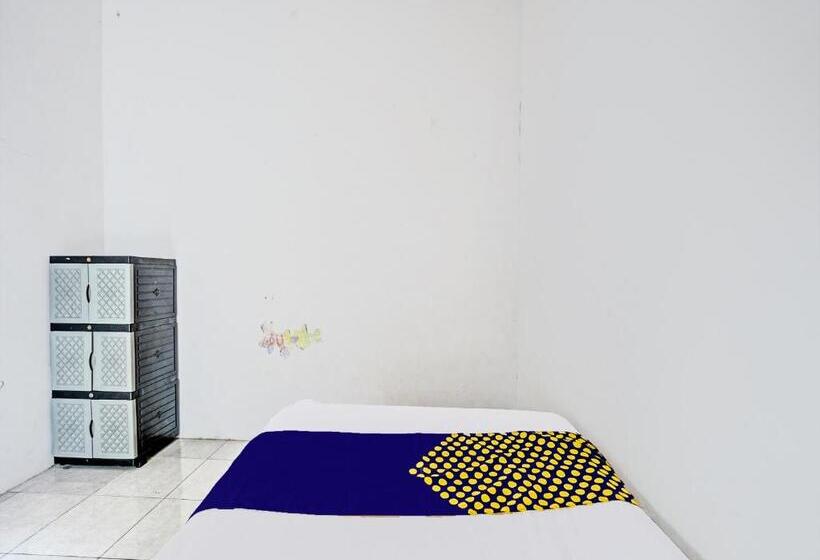 בית מלון כפרי Spot On 92086 Fun Guesthouse