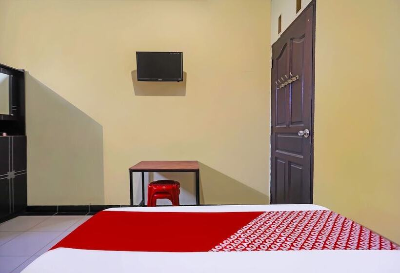 ホテル Spot On 92092 Wisma Nilam Sari Syariah