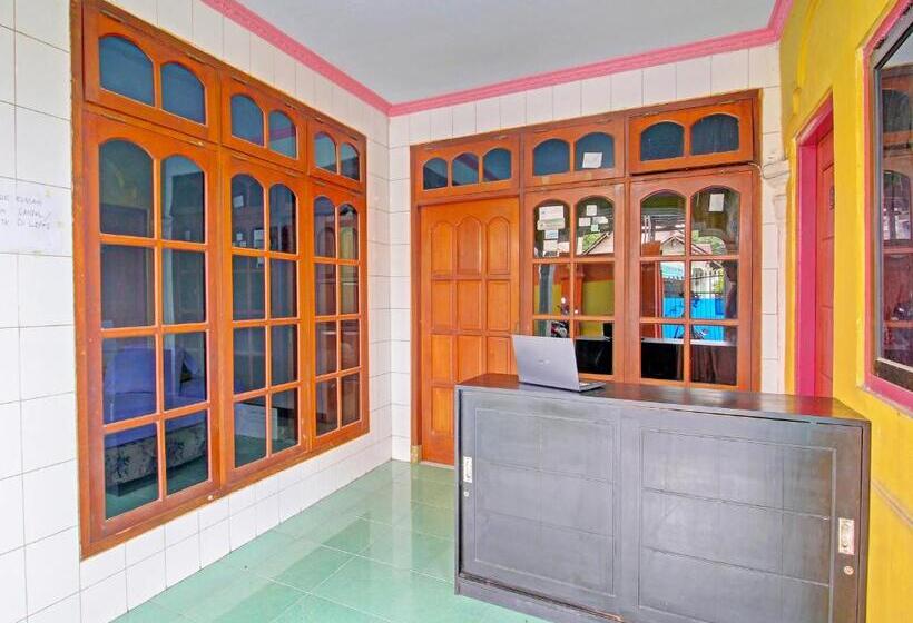 בית מלון כפרי Spot On 92123 Chikam House Syariah