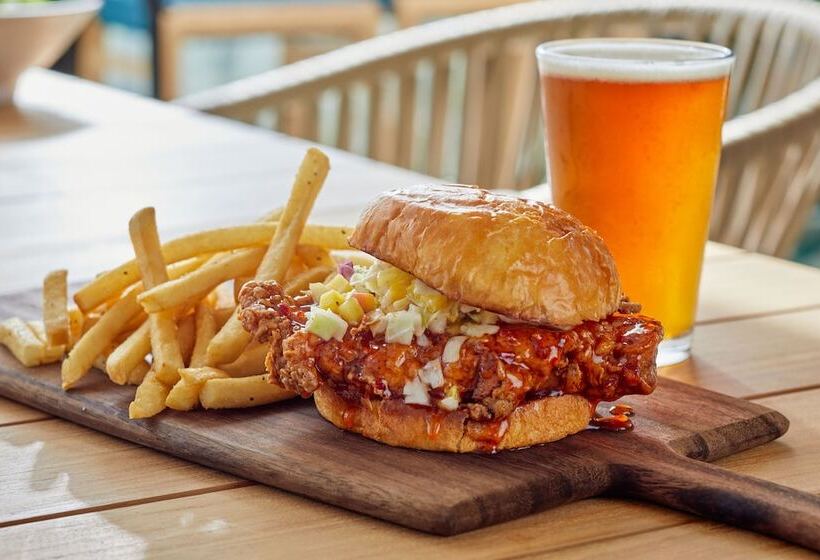 فندق Springhill Suites By Marriott Jacksonville Beach Oceanfront