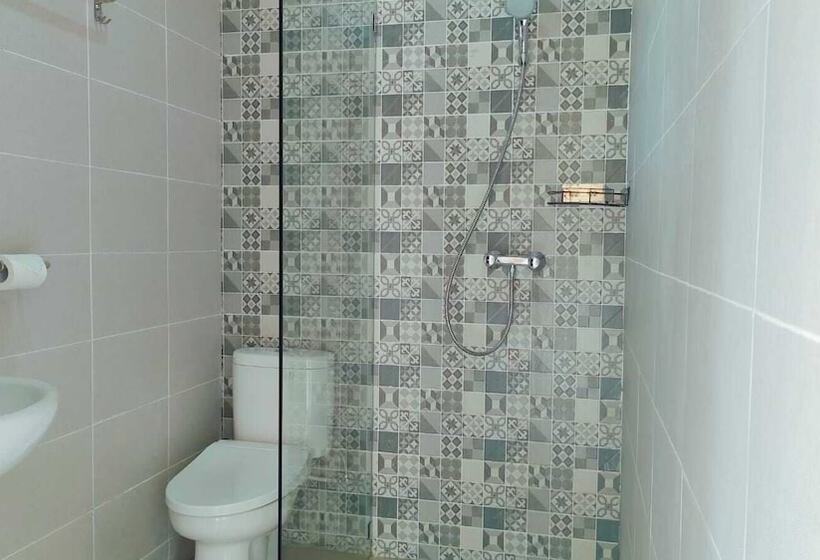 בית מלון כפרי The Laviana