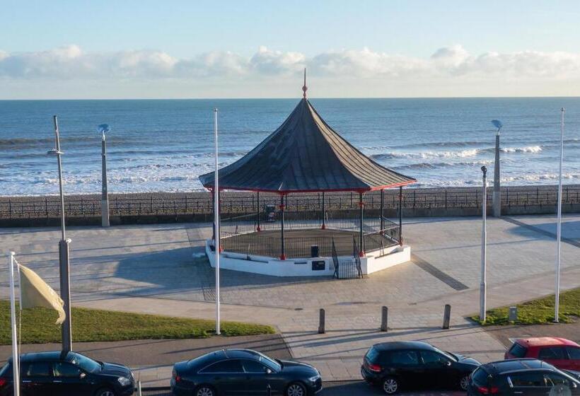 בית מלון כפרי The Palm