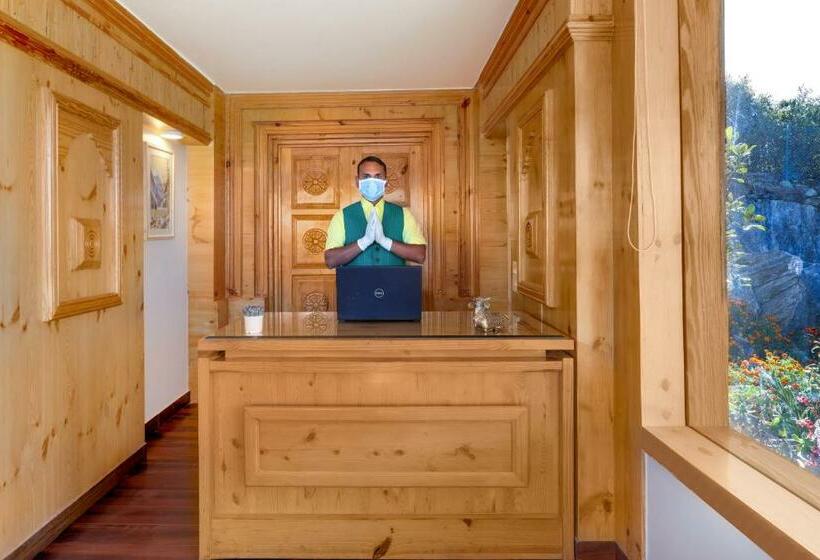 Lemon Tree Hotel, Mukteshwar