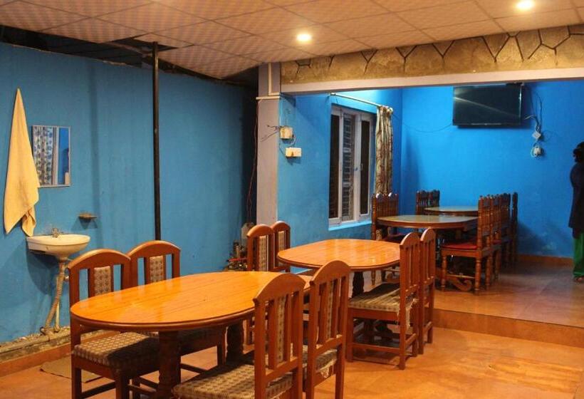 בית מלון כפרי Snow Leopard