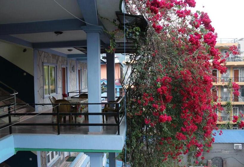 בית מלון כפרי Snow Leopard