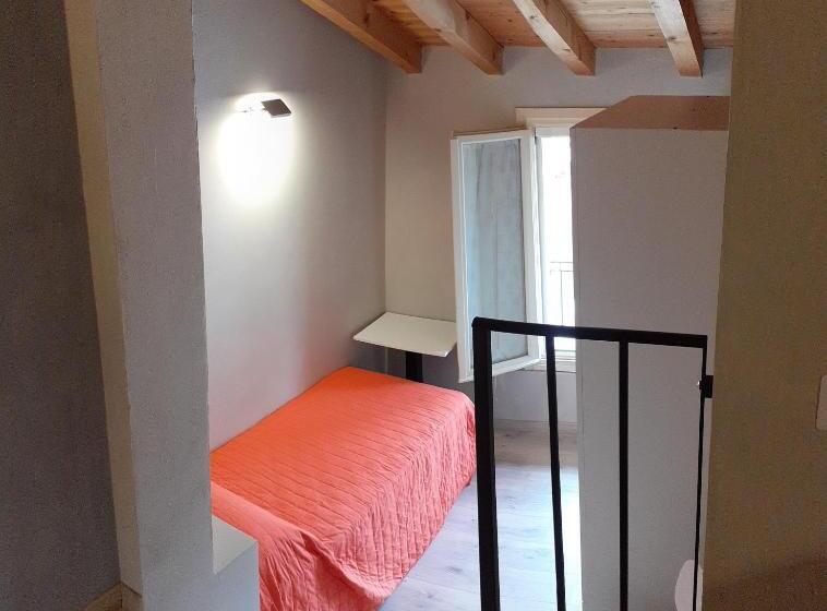 بنسيون Affittacamere Adelphia