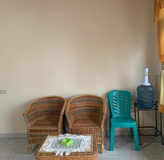 بنسيون Anna’s