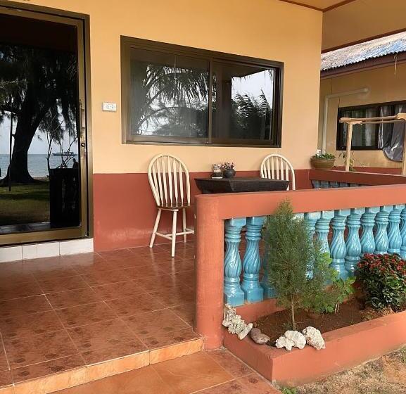 بنسيون Baanyaiguesthouse