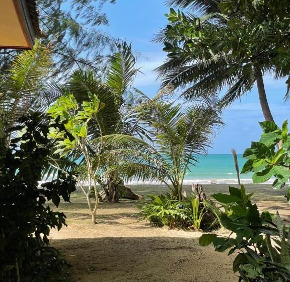 بنسيون Baanyaiguesthouse