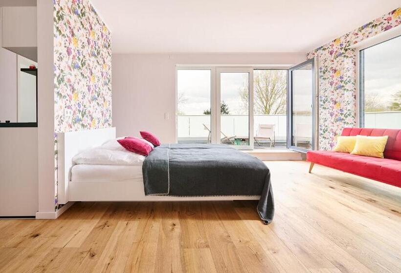 ペンション Bei Meyers   Zwenkauer See