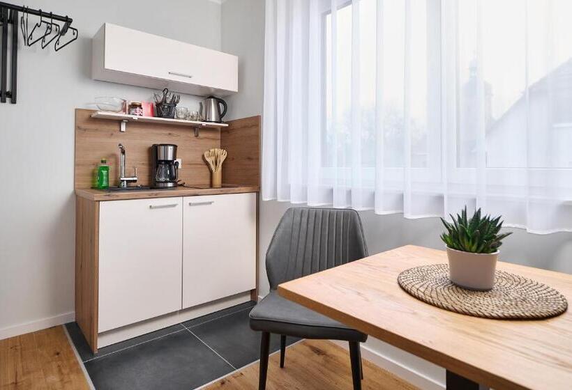 ペンション Bei Meyers   Zwenkauer See