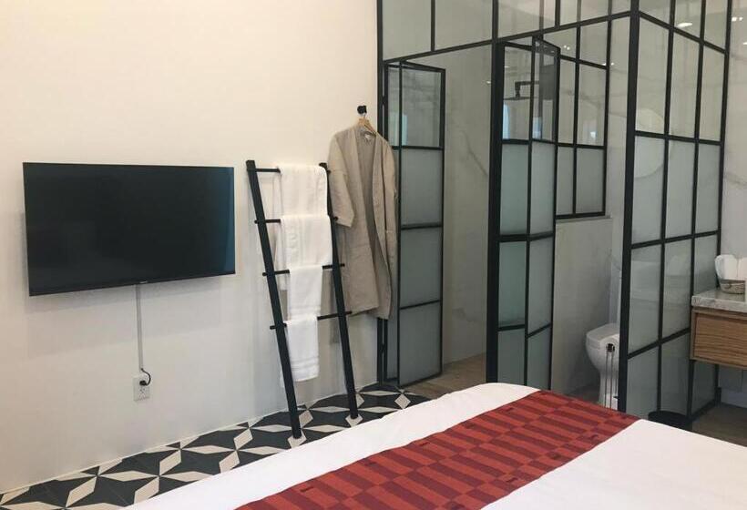 پانسیون Casa Lalique