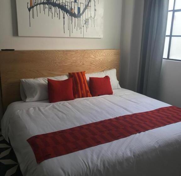 پانسیون Casa Lalique