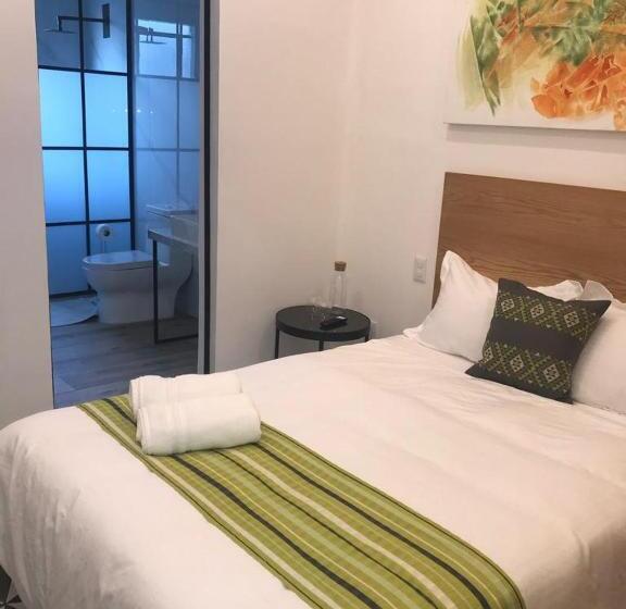 پانسیون Casa Lalique