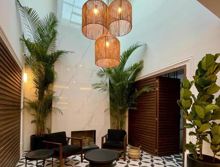 پانسیون Casa Lalique