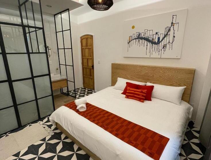 پانسیون Casa Lalique