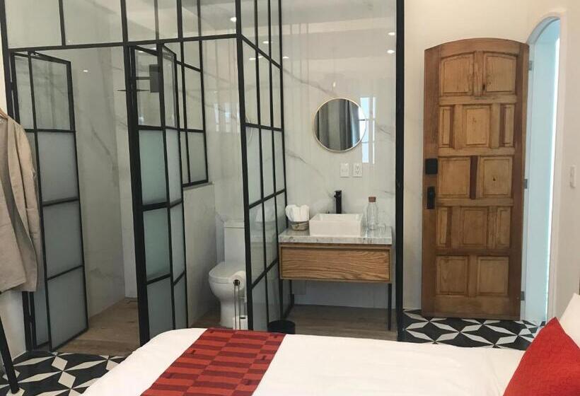 پانسیون Casa Lalique