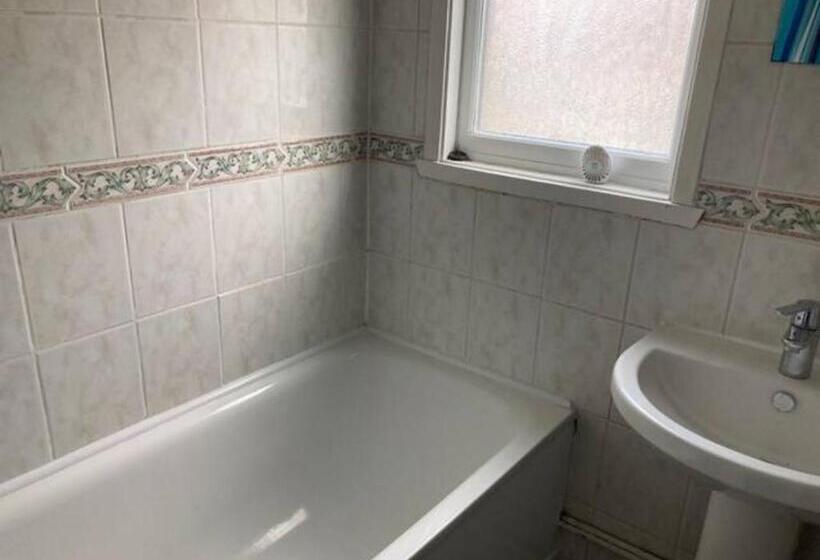 膳宿费 Eltar Hostle