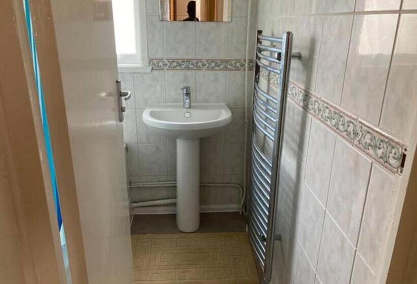 Пансион Eltar Hostle