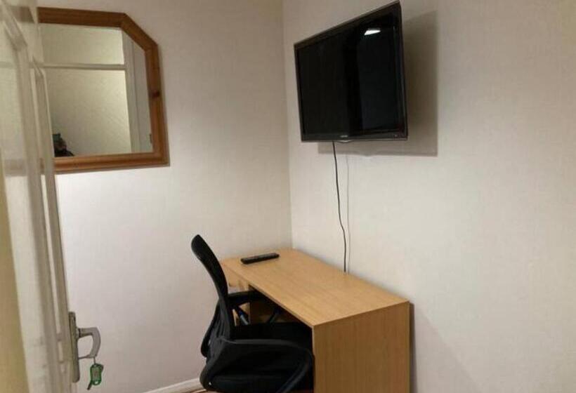 پانسیون Eltar Hostle