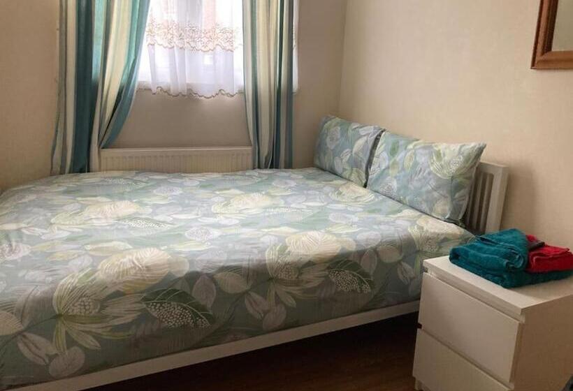 پانسیون Eltar Hostle