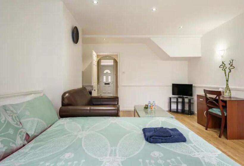 膳宿费 Eltar Hostle