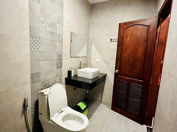 膳宿费 Laluna Guesthouse