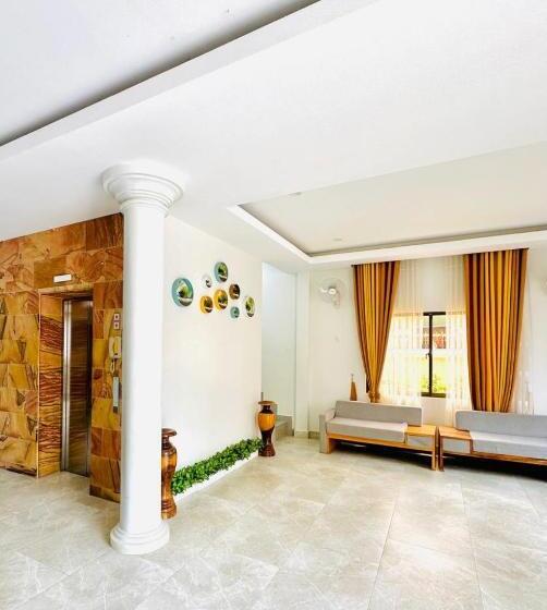 膳宿费 Laluna Guesthouse