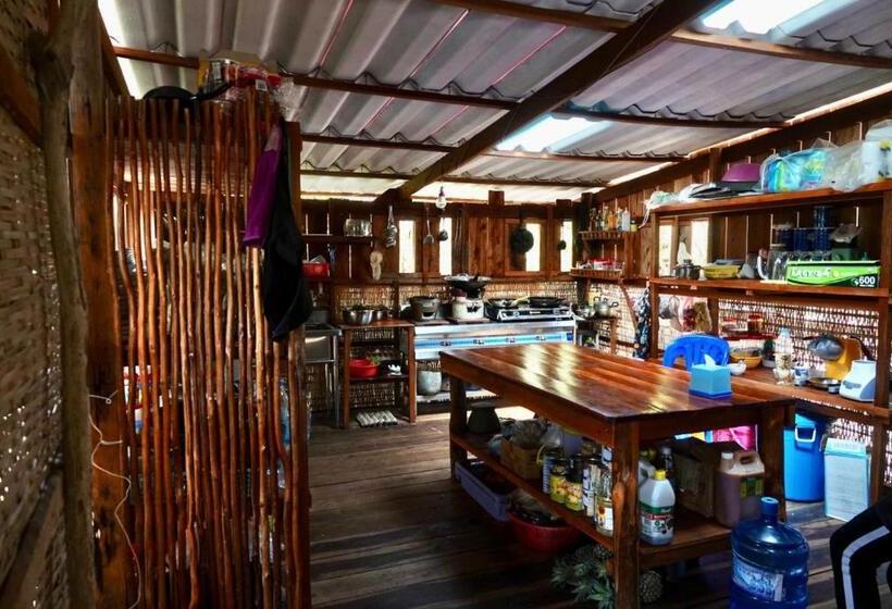 פנסיון Lily S Riverhouse