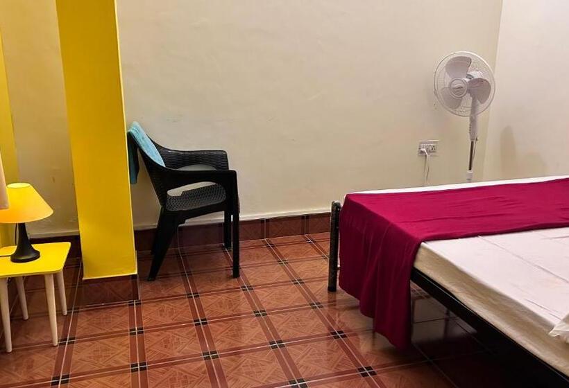 פנסיון Muffys Guest House