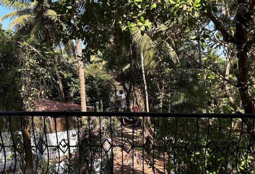 פנסיון Muffys Guest House