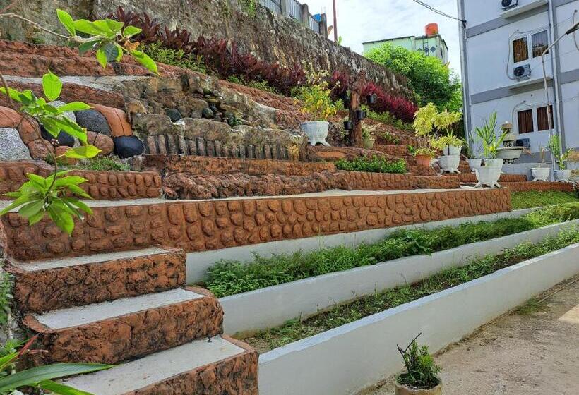 Пансион Pillow Guest House