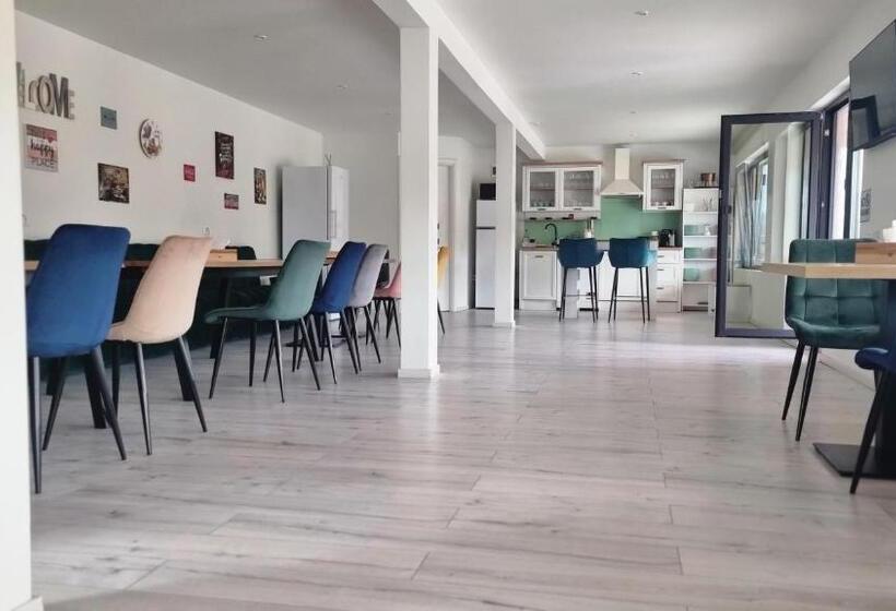 펜션 Queen Doftana