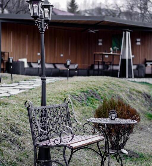 펜션 Queen Doftana