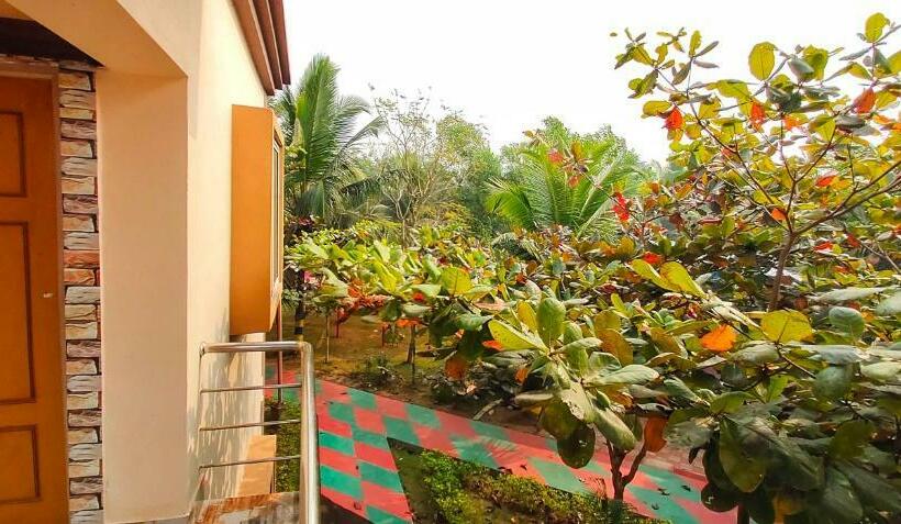 Пансион Room In Farmhouse   Sprawling Farmhouse With Family Rooms