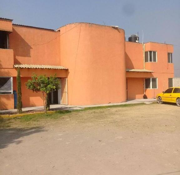 פנסיון Room In Guest Room   Hospedaje Familiar Op3