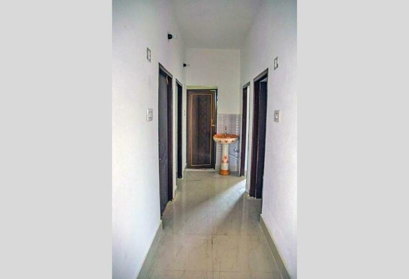 ペンション Sri Chaitanya Saraswat Institute